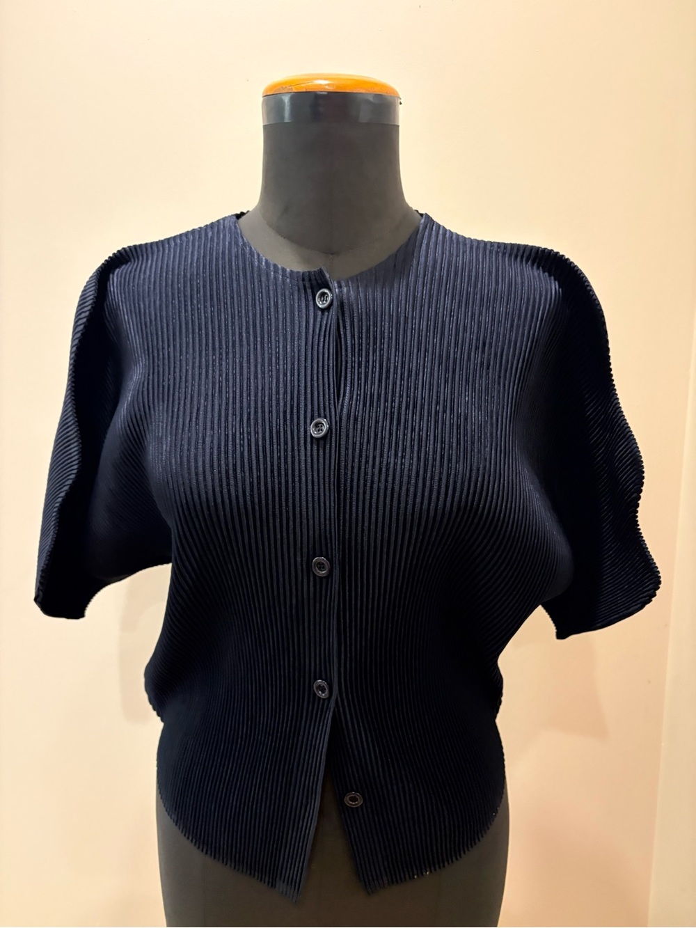 Made in Japan Navy HP pleated Short-Sleeve Button-Front Women's cardigan